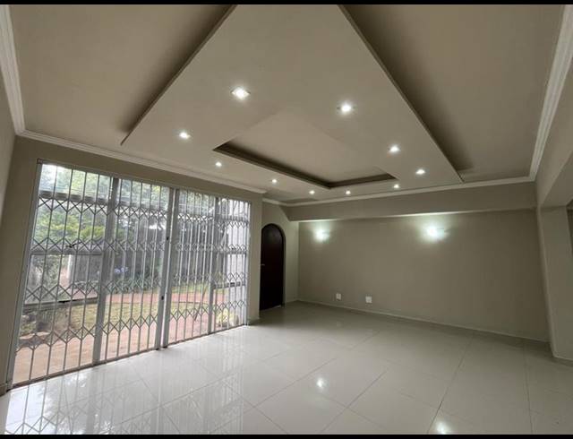 3 BEDROOM PROPERTY TO RENT IN BEYERS PARK